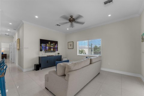 House in Key Largo, Florida 4 bedrooms, 160.72 sq.m. № 2043106 - photo 6