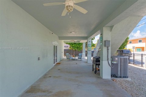 House in Key Largo, Florida 4 bedrooms, 160.72 sq.m. № 2043106 - photo 29