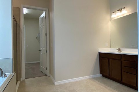 Villa ou maison à louer à Wesley Chapel, Floride: 4 chambres, 224.27 m2 № 1785347 - photo 12