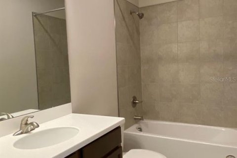 Villa ou maison à louer à Wesley Chapel, Floride: 4 chambres, 224.27 m2 № 1785347 - photo 22