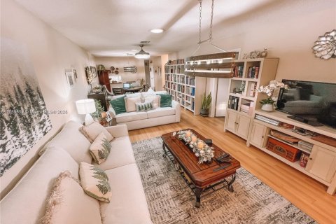 Condominio en venta en St. Lucie, Florida, 2 dormitorios, 120.4 m2 № 1575980 - foto 3