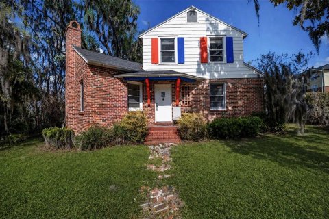 Commercial property in Gainesville, Florida 10 bedrooms, 434.32 sq.m. № 2149267 - photo 20