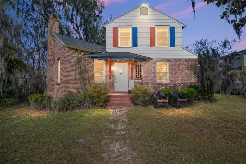 Commercial property in Gainesville, Florida 10 bedrooms, 434.32 sq.m. № 2149267 - photo 6