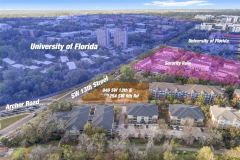 Commercial property in Gainesville, Florida 10 bedrooms, 434.32 sq.m. № 2149267 - photo 5