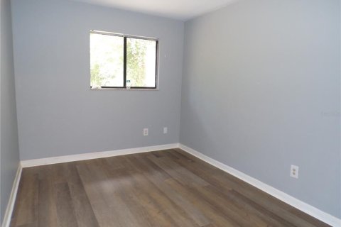 Appartement à louer à Gainesville, Floride: 2 chambres, 225.75 m2 № 2377955 - photo 13