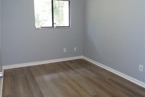 Appartement à louer à Gainesville, Floride: 2 chambres, 225.75 m2 № 2377955 - photo 6