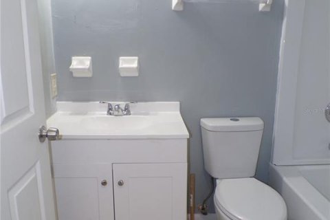 Appartement à louer à Gainesville, Floride: 2 chambres, 225.75 m2 № 2377955 - photo 11
