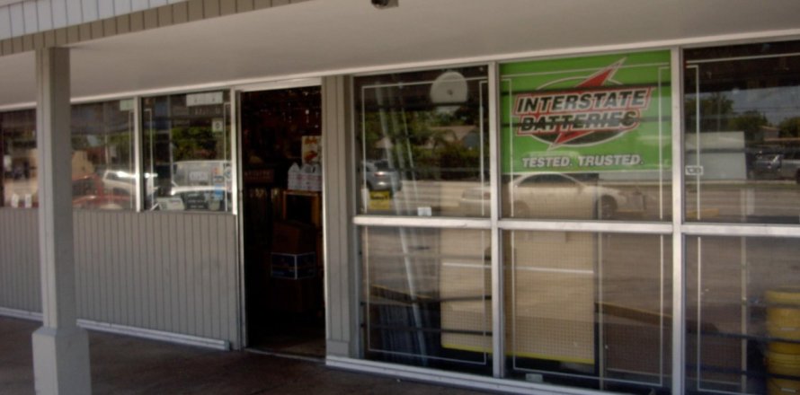 Immobilier commercial à Pembroke Park, Floride № 1026785
