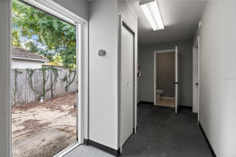 Immobilier commercial à louer à Clermont, Floride: 418.06 m2 № 2105411 - photo 13