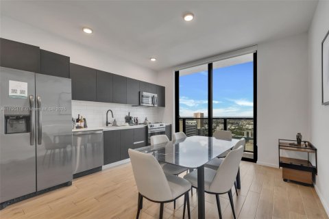 Купить кондоминиум в Майами, Флорида 3 спальни, 106.84м2, № 1647229 - фото 2