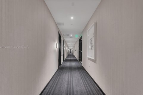 Купить кондоминиум в Майами, Флорида 3 спальни, 106.84м2, № 1647229 - фото 15