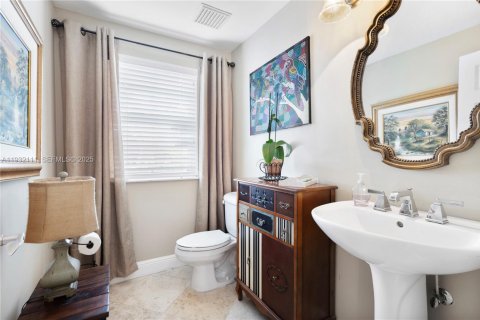 Condo in Miami, Florida, 3 bedrooms  № 1991614 - photo 8