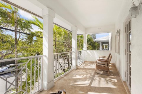 Condo in Miami, Florida, 3 bedrooms  № 1991614 - photo 28
