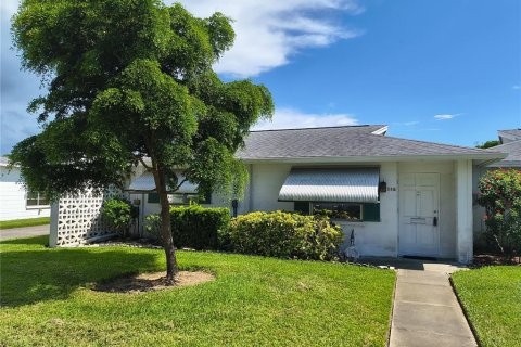 House in Venice, Florida 2 bedrooms, 95.78 sq.m. № 1844588 - photo 1