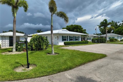 House in Venice, Florida 2 bedrooms, 95.78 sq.m. № 1844588 - photo 18
