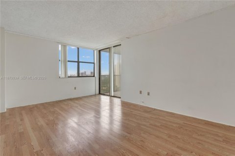 Купить кондоминиум в Авентура, Флорида 2 спальни, 101.82м2, № 1929207 - фото 14