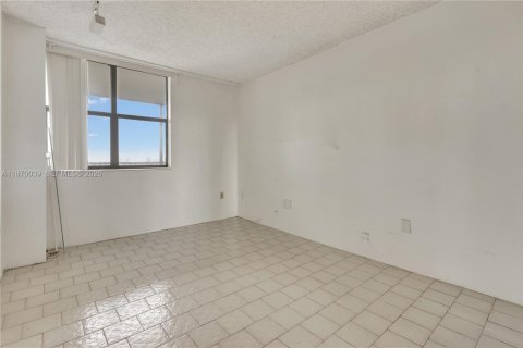 Купить кондоминиум в Авентура, Флорида 2 спальни, 101.82м2, № 1929207 - фото 16