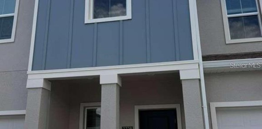 Adosado en Kissimmee, Florida 3 dormitorios, 170.38 m2 № 2150872
