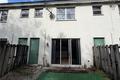 Townhouse in Homestead, Florida 3 bedrooms, 147.16 sq.m. № 2009946 - photo 4