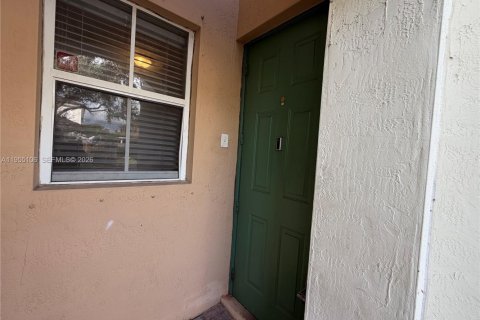 Townhouse in Homestead, Florida 3 bedrooms, 147.16 sq.m. № 2009946 - photo 3