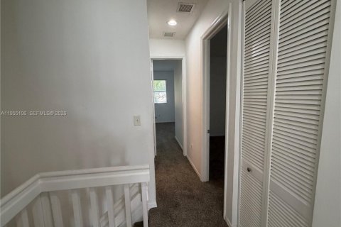 Townhouse in Homestead, Florida 3 bedrooms, 147.16 sq.m. № 2009946 - photo 26