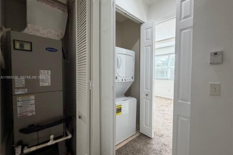 Townhouse in Homestead, Florida 3 bedrooms, 147.16 sq.m. № 2009946 - photo 28