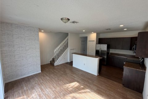 Townhouse in Homestead, Florida 3 bedrooms, 147.16 sq.m. № 2009946 - photo 15