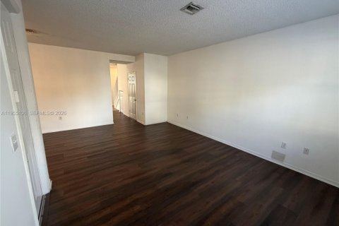 Townhouse in Homestead, Florida 3 bedrooms, 147.16 sq.m. № 2009946 - photo 6