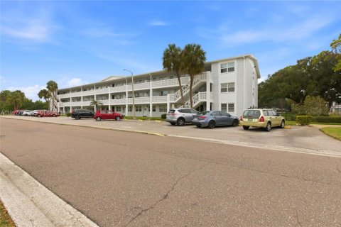 Copropriété à vendre à Saint Petersburg, Floride: 2 chambres, 84.54 m2 № 1987514 - photo 2