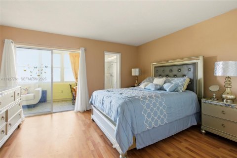 Copropriété à vendre à Saint Petersburg, Floride: 2 chambres, 84.54 m2 № 1987514 - photo 14