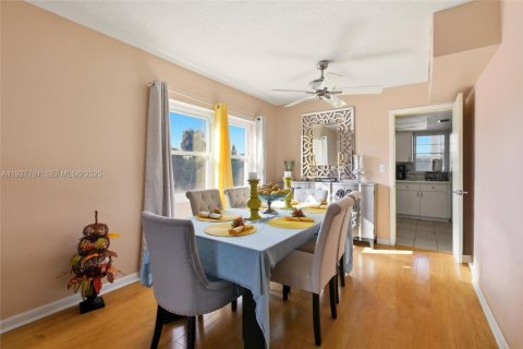 Copropriété à vendre à Saint Petersburg, Floride: 2 chambres, 84.54 m2 № 1987514 - photo 6