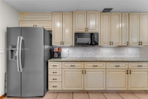 Casa en venta en Homestead, Florida, 4 dormitorios, 228.26 m2 № 2337768 - foto 8