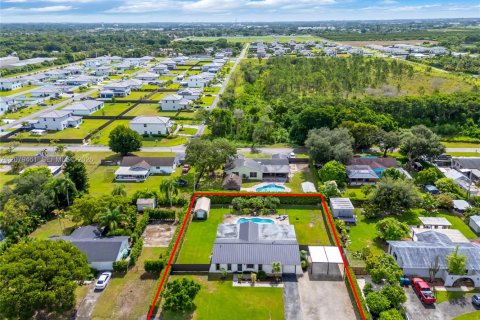 Casa en venta en Homestead, Florida, 4 dormitorios, 228.26 m2 № 2337768 - foto 24