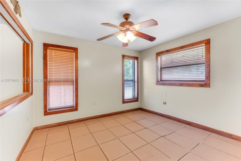 Casa en venta en Homestead, Florida, 4 dormitorios, 228.26 m2 № 2337768 - foto 14