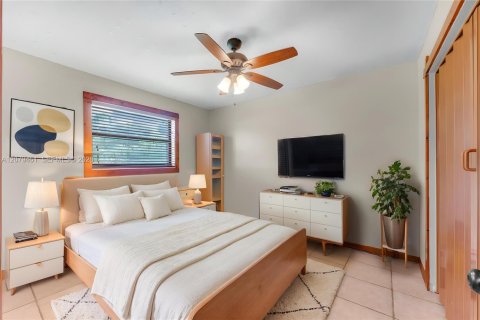 Casa en venta en Homestead, Florida, 4 dormitorios, 228.26 m2 № 2337768 - foto 15