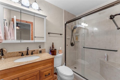 Casa en venta en Homestead, Florida, 4 dormitorios, 228.26 m2 № 2337768 - foto 12