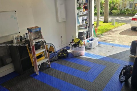 Снять в аренду таунхаус в Холливуд, Флорида 3 спальни, 162.39м2, № 1986192 - фото 19