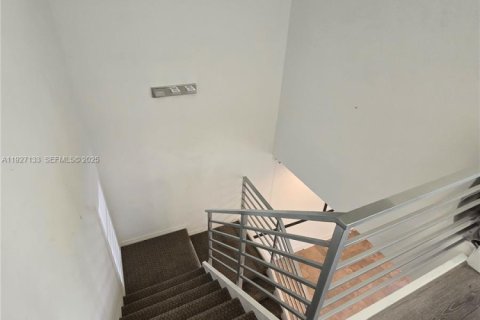 Снять в аренду таунхаус в Холливуд, Флорида 3 спальни, 162.39м2, № 1986192 - фото 14