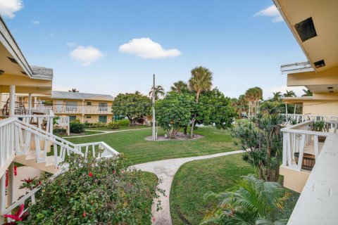 Copropriété à louer à Lighthouse Point, Floride: 2 chambres, 109.62 m2 № 2250160 - photo 16