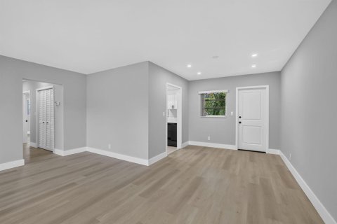 Copropriété à louer à Lighthouse Point, Floride: 2 chambres, 109.62 m2 № 2250160 - photo 8