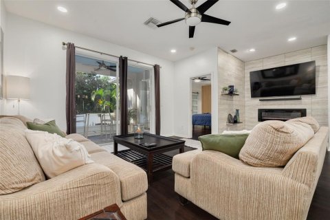 Casa en venta en Tarpon Springs, Florida, 3 dormitorios, 154.12 m2 № 2419590 - foto 7