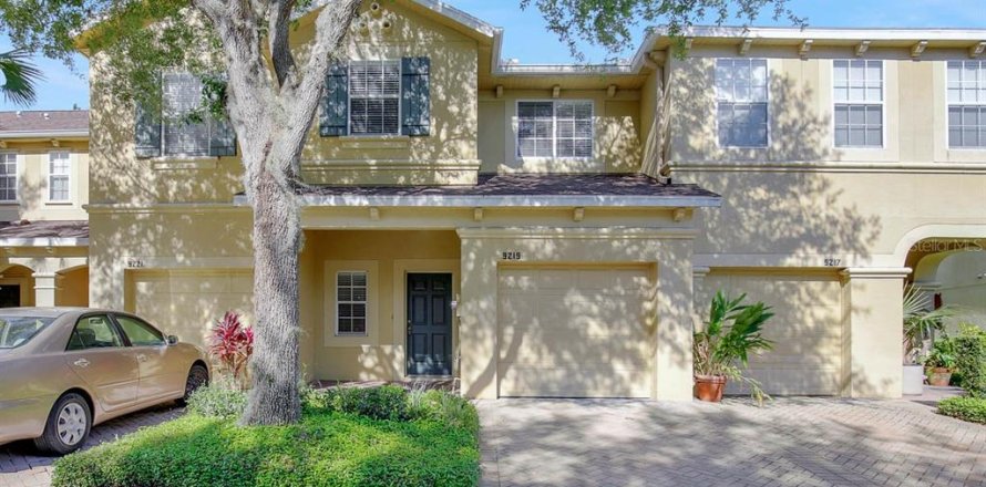 Adosado en Riverview, Florida 3 dormitorios, 179.3 m2 № 1809961