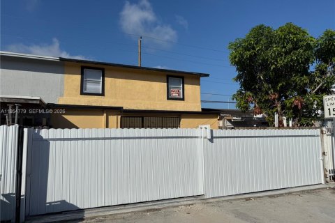 Casa en alquiler en Miami Gardens, Florida, 3 dormitorios, 96.06 m2 № 2010786 - foto 5