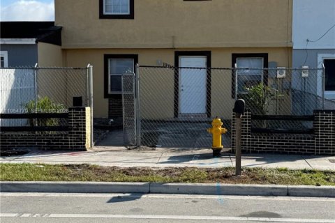 Casa en Miami Gardens, Florida 3 dormitorios, 96.06 m2 № 2010786