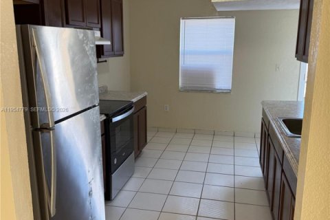 Casa en alquiler en Miami Gardens, Florida, 3 dormitorios, 96.06 m2 № 2010786 - foto 6