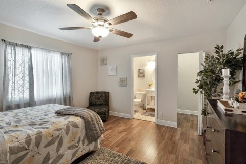 Villa ou maison à louer à Fort Lauderdale, Floride: 4 chambres, 137.4 m2 № 2191793 - photo 13