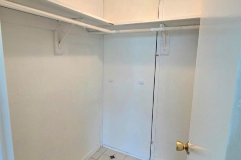 Copropriété à vendre à Pompano Beach, Floride: 2 chambres, 65.5 m2 № 2084941 - photo 13