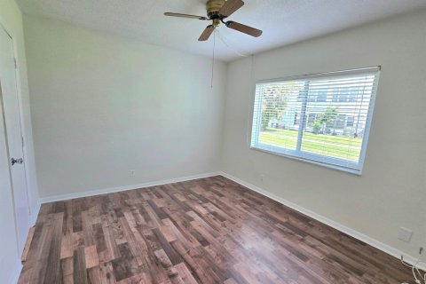 Copropriété à vendre à Pompano Beach, Floride: 2 chambres, 65.5 m2 № 2084941 - photo 12