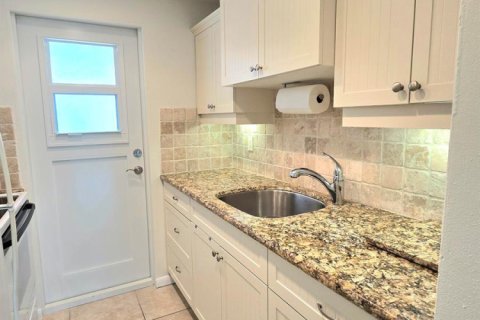 Copropriété à vendre à Pompano Beach, Floride: 2 chambres, 65.5 m2 № 2084941 - photo 5