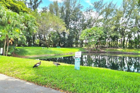 Copropriété à vendre à Pompano Beach, Floride: 2 chambres, 65.5 m2 № 2084941 - photo 17